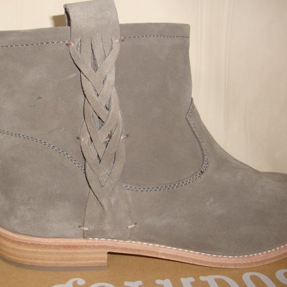 SOLUDOS  Gray Braided Suede Ankle Boots Suede - Picture 3 of 7